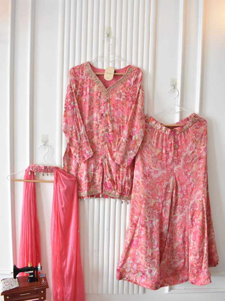 Velina – Pure Chinon Handwork Kurti with Divider & Dupatta