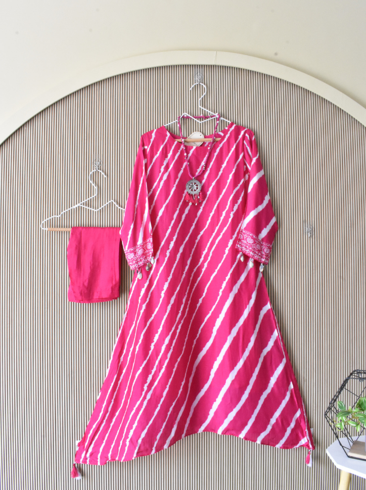 Kashvi Pink Bandhej Style Kurta Set
