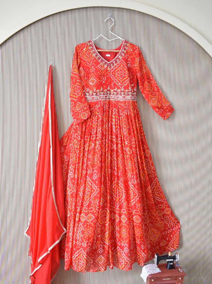 Ruhani – Red Bandhani Printed Chinon Anarkali Gown